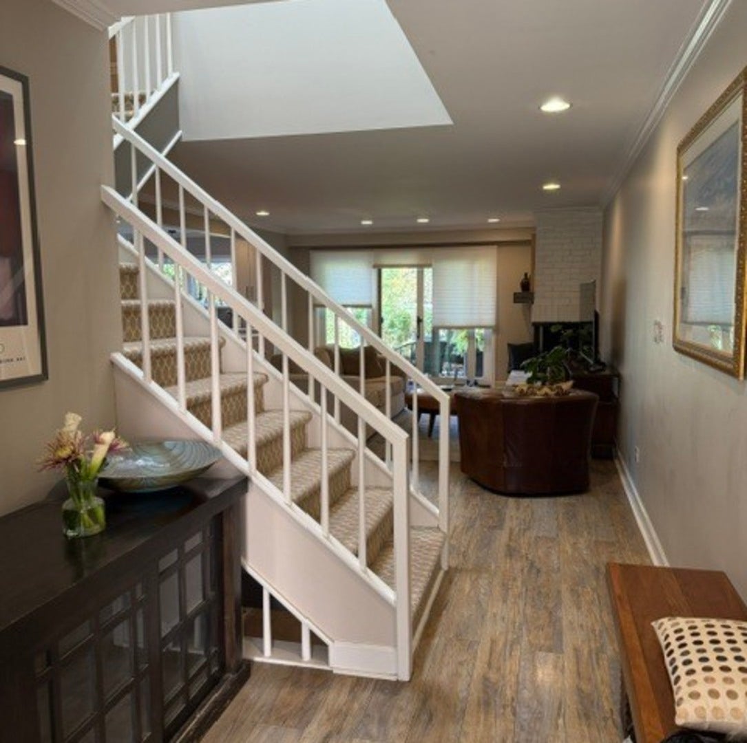 1817 Wildberry Drive, #H, Glenview, IL 60025