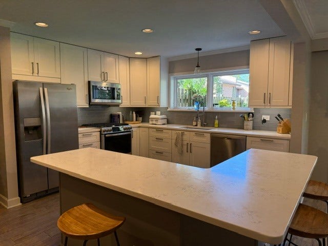 1817 Wildberry Drive, #H, Glenview, IL 60025