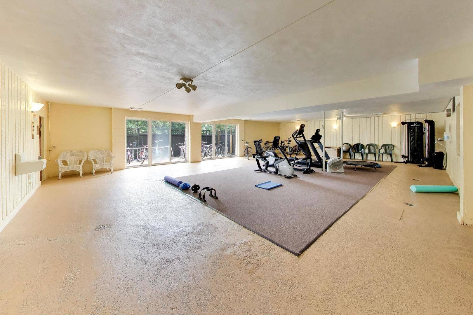 907 Curtiss Street, #404, Downers Grove, IL 60515