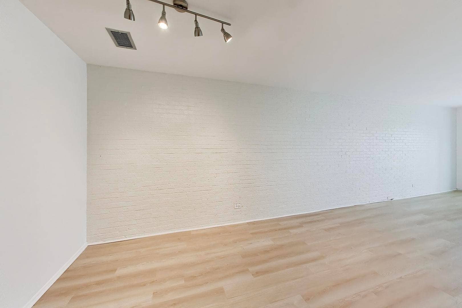 907 Curtiss Street, #404, Downers Grove, IL 60515