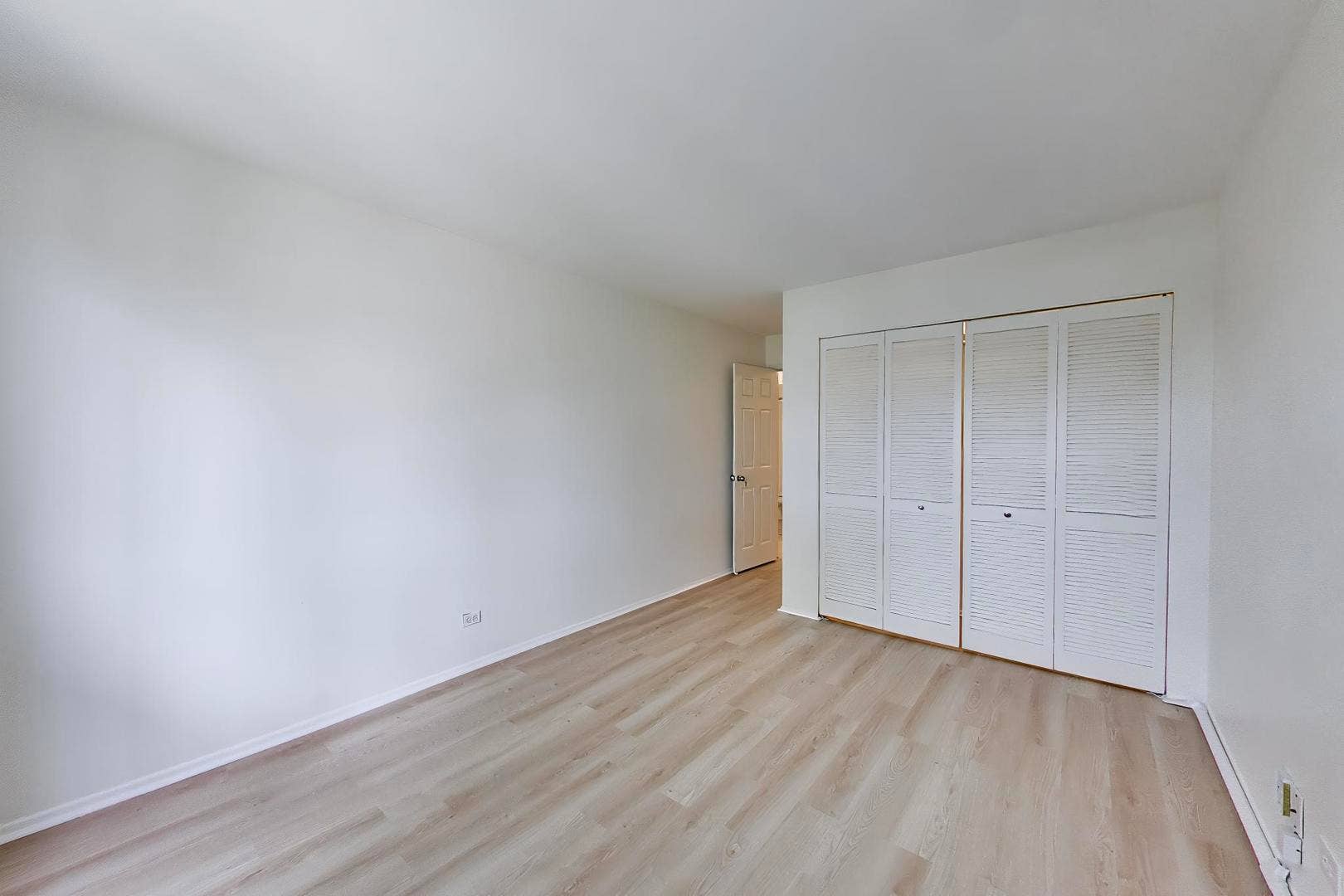 907 Curtiss Street, #404, Downers Grove, IL 60515