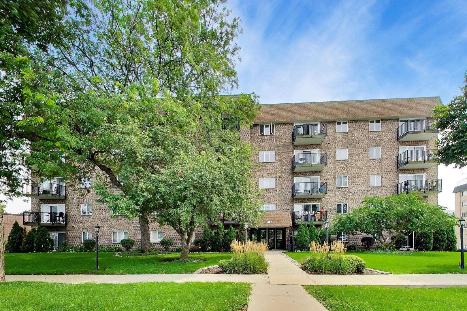 907 Curtiss Street, #404, Downers Grove, IL 60515