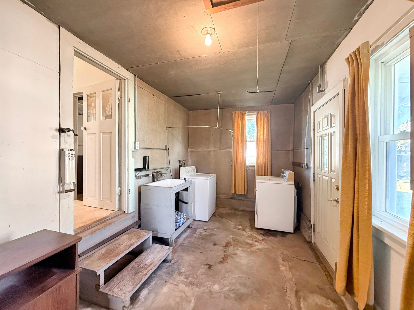 101 E Pera Street, Ludlow, IL 60949 101 E Pera Street, Ludlow, IL 60949