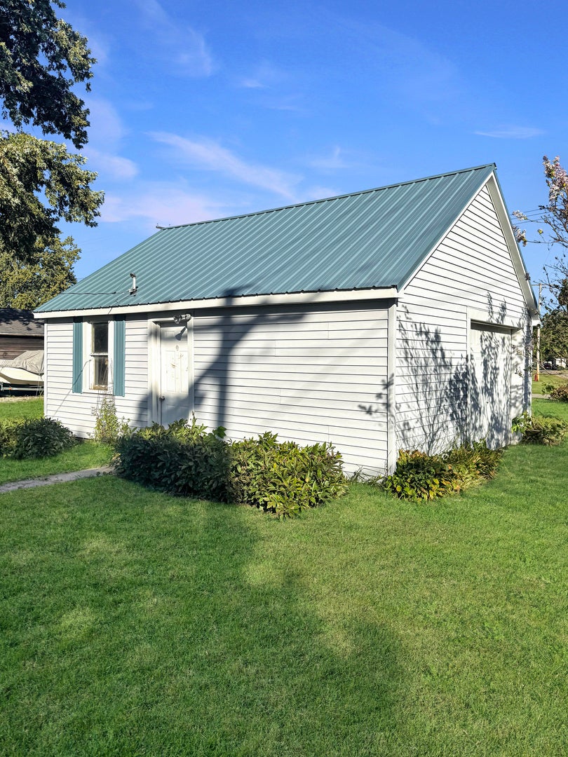 101 E Pera Street, Ludlow, IL 60949 101 E Pera Street, Ludlow, IL 60949