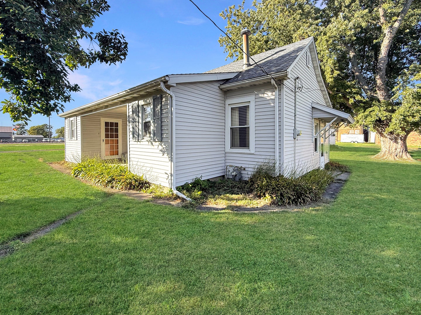 101 E Pera Street, Ludlow, IL 60949 101 E Pera Street, Ludlow, IL 60949