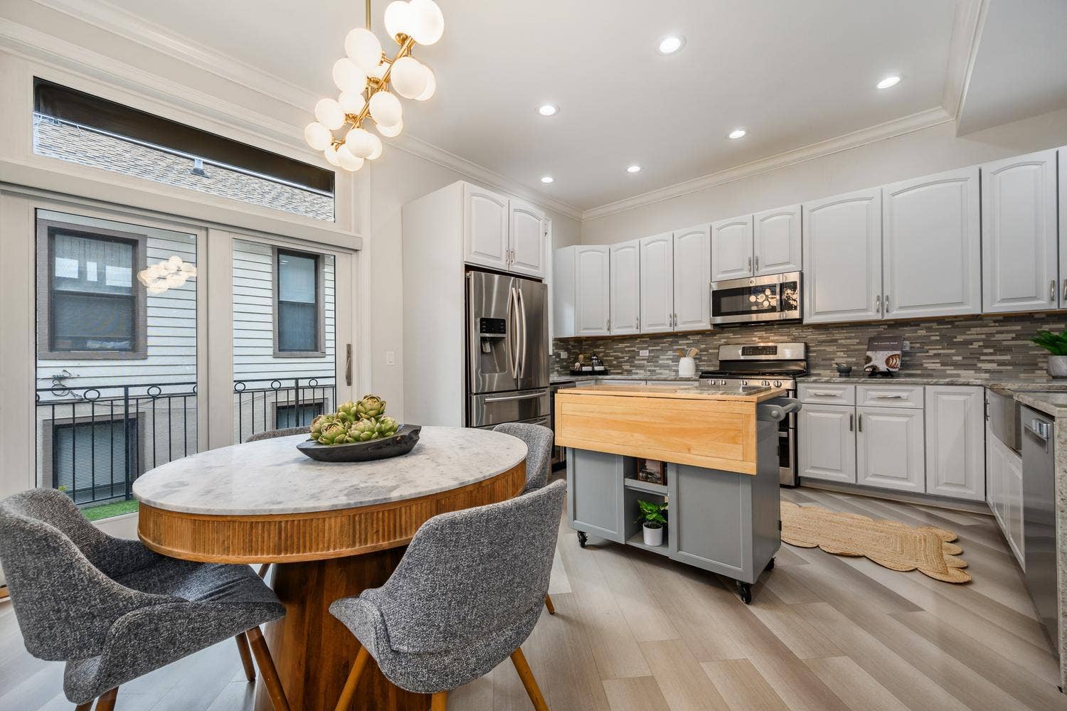 942 W HUBBARD Street, Chicago, IL 60642