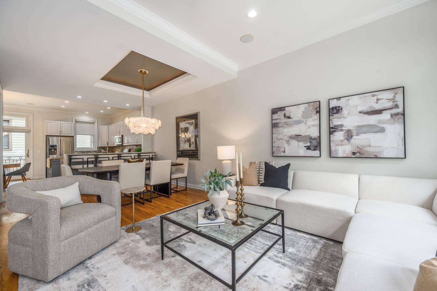 942 W HUBBARD Street, Chicago, IL 60642
