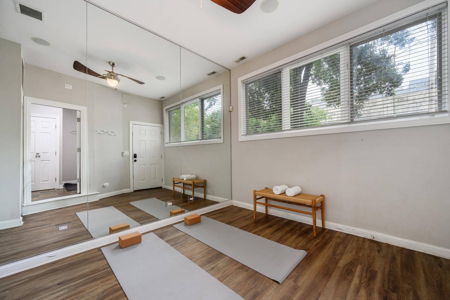 942 W HUBBARD Street, Chicago, IL 60642