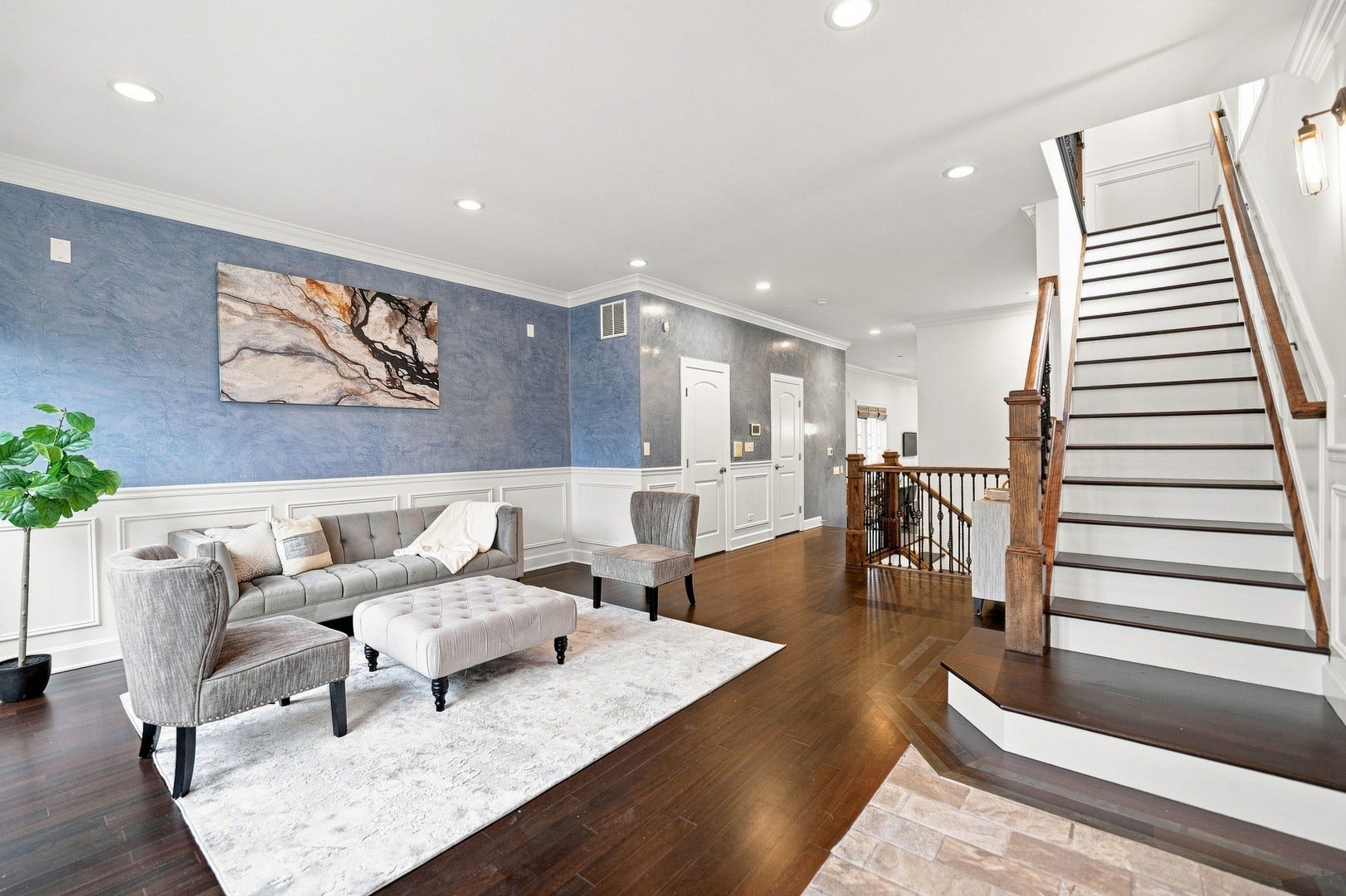 4106 N Saint Louis Avenue, Chicago, IL 60618 4106 N Saint Louis Avenue, Chicago, IL 60618
