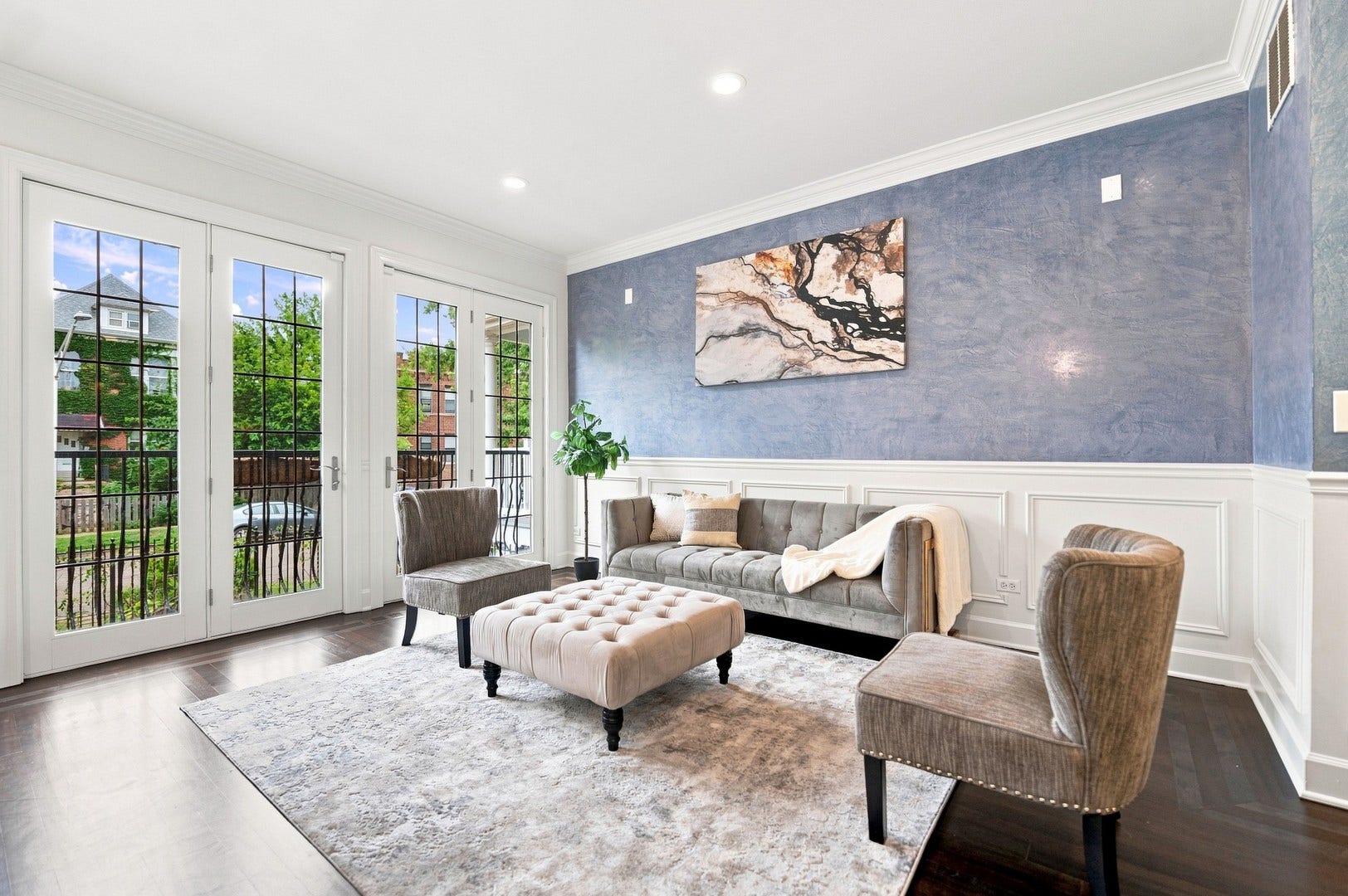 4106 N Saint Louis Avenue, Chicago, IL 60618 4106 N Saint Louis Avenue, Chicago, IL 60618