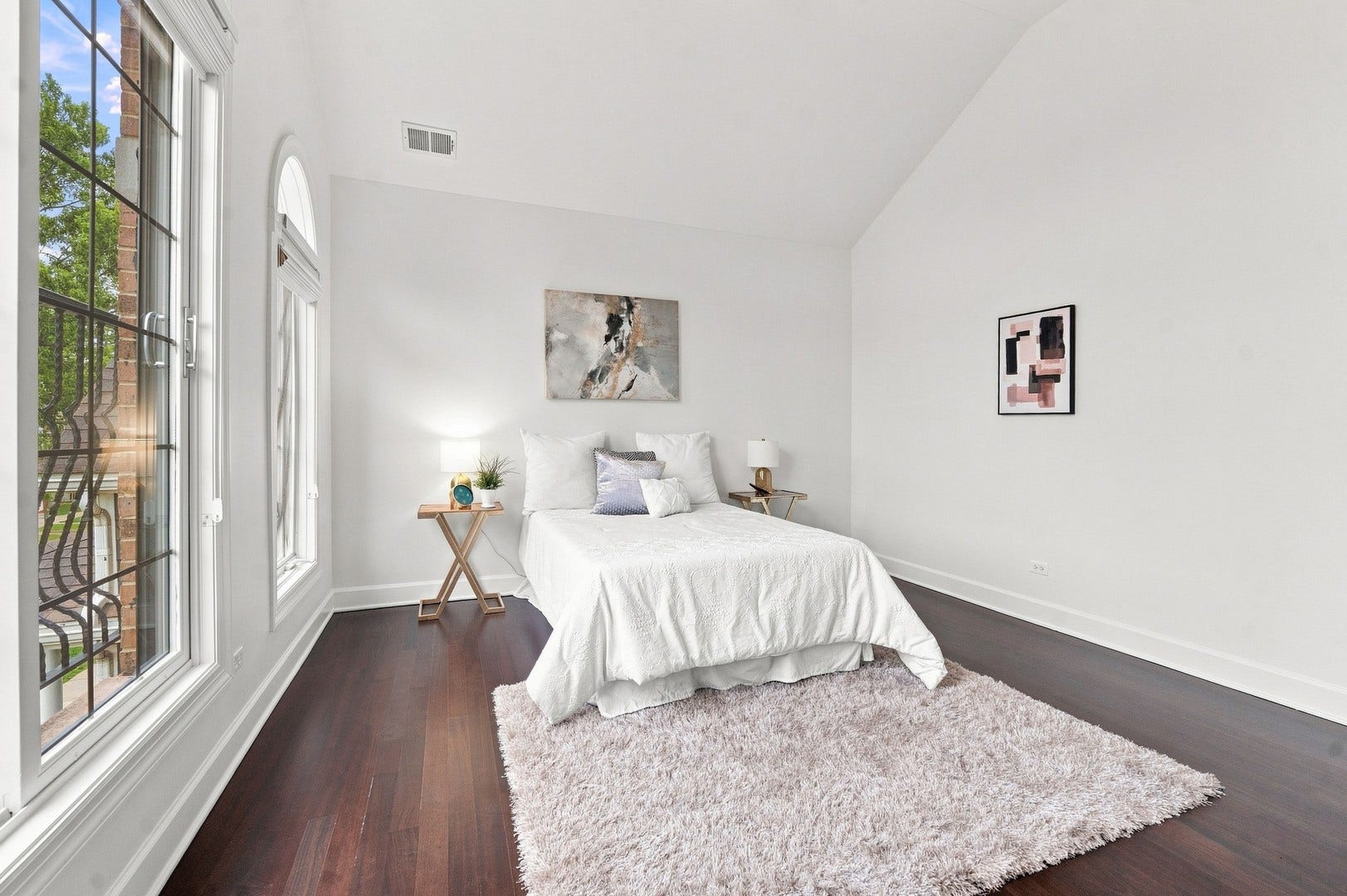 4106 N Saint Louis Avenue, Chicago, IL 60618 4106 N Saint Louis Avenue, Chicago, IL 60618