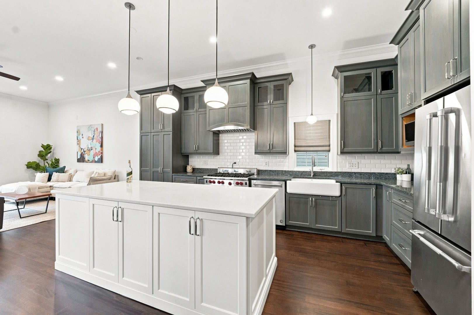 4106 N Saint Louis Avenue, Chicago, IL 60618 4106 N Saint Louis Avenue, Chicago, IL 60618