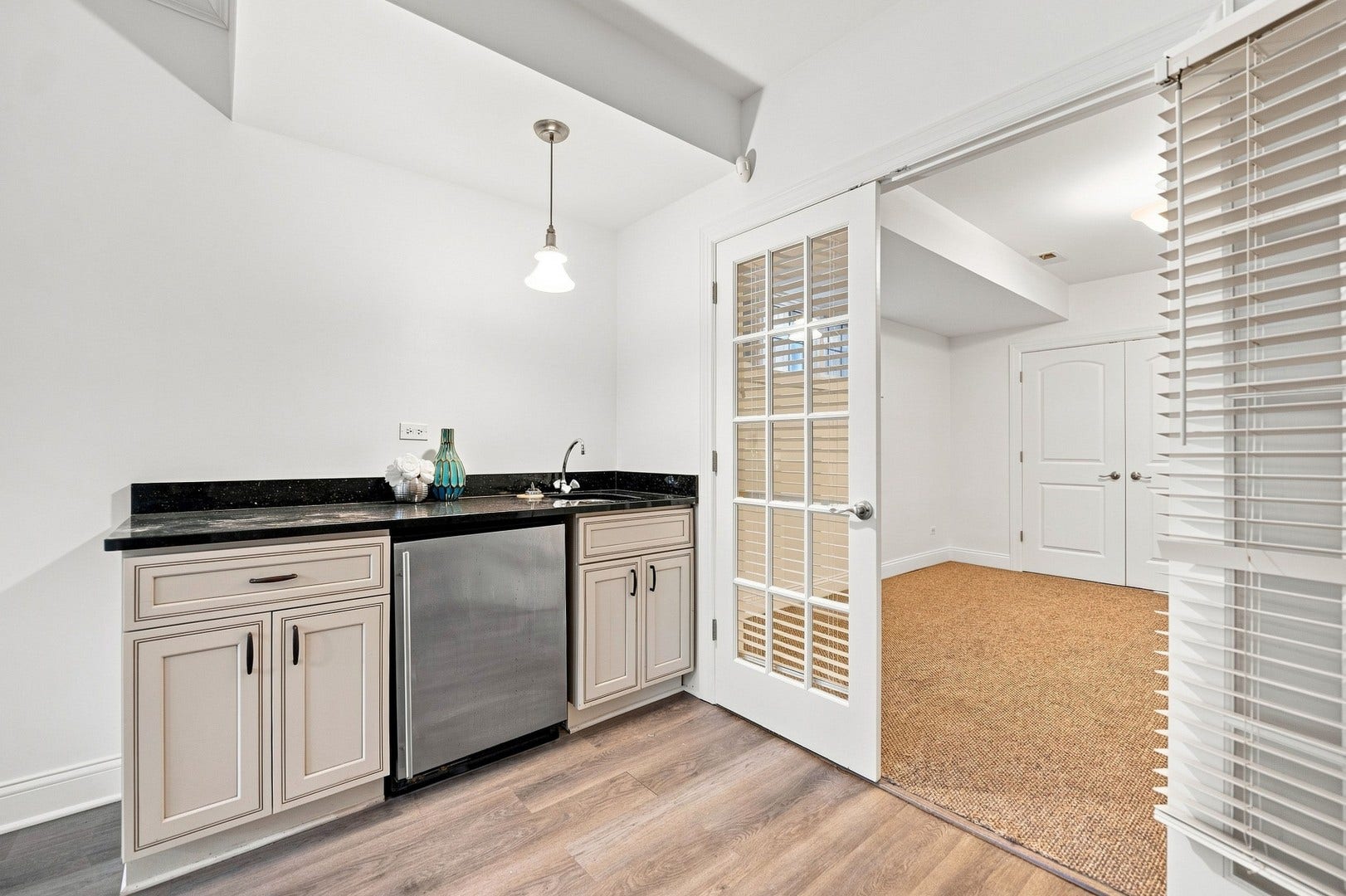 4106 N Saint Louis Avenue, Chicago, IL 60618 4106 N Saint Louis Avenue, Chicago, IL 60618