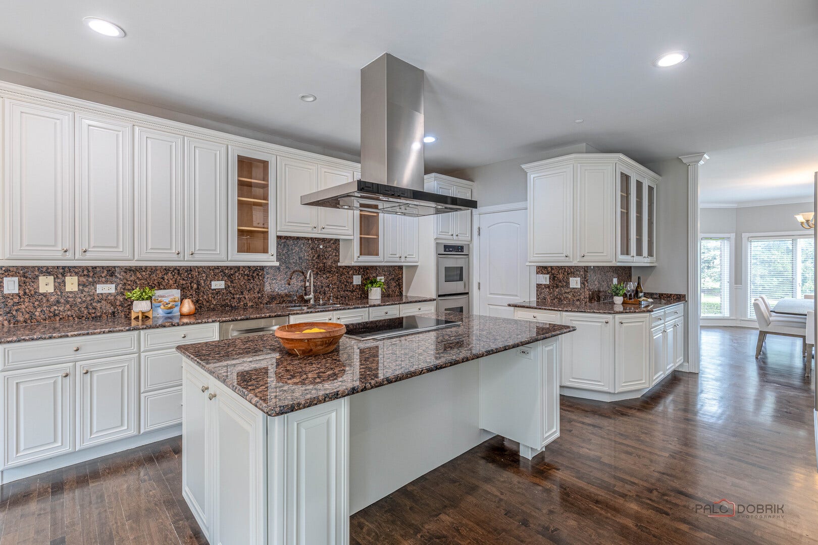 4402 Heritage Lane, Long Grove, IL 60047 4402 Heritage Lane, Long Grove, IL 60047