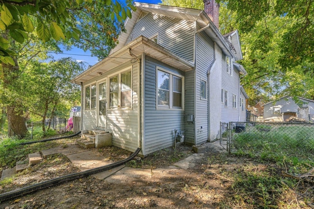 2819 9th Avenue, Moline, IL 61265 2819 9th Avenue, Moline, IL 61265