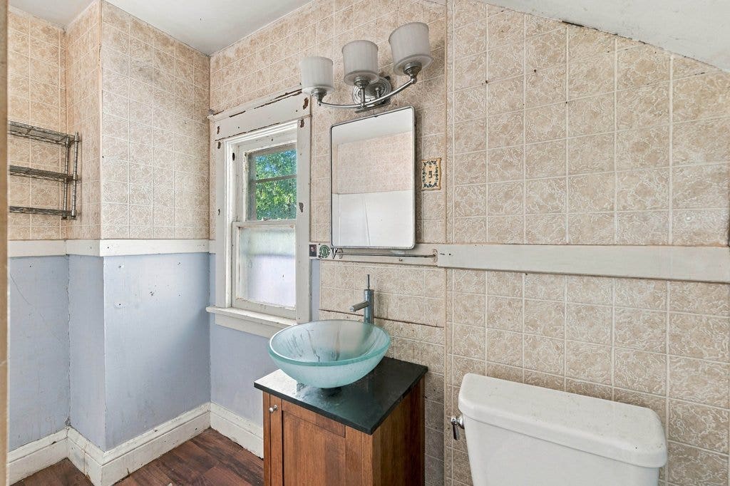 2819 9th Avenue, Moline, IL 61265 2819 9th Avenue, Moline, IL 61265