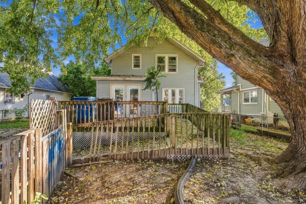2819 9th Avenue, Moline, IL 61265 2819 9th Avenue, Moline, IL 61265