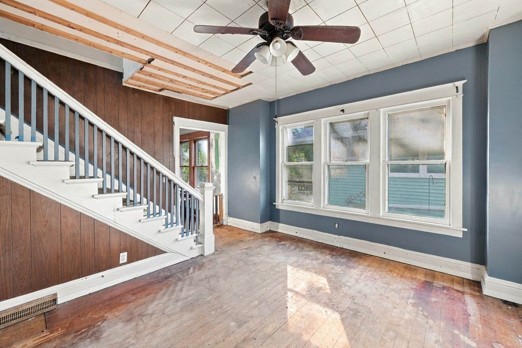 2819 9th Avenue, Moline, IL 61265 2819 9th Avenue, Moline, IL 61265