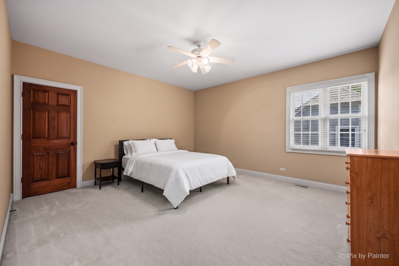 1105 Thoroughbred Circle, St. Charles, IL 60174