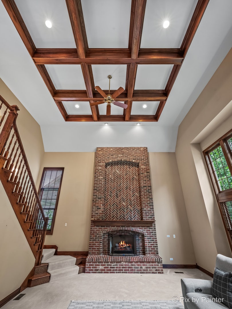 1105 Thoroughbred Circle, St. Charles, IL 60174