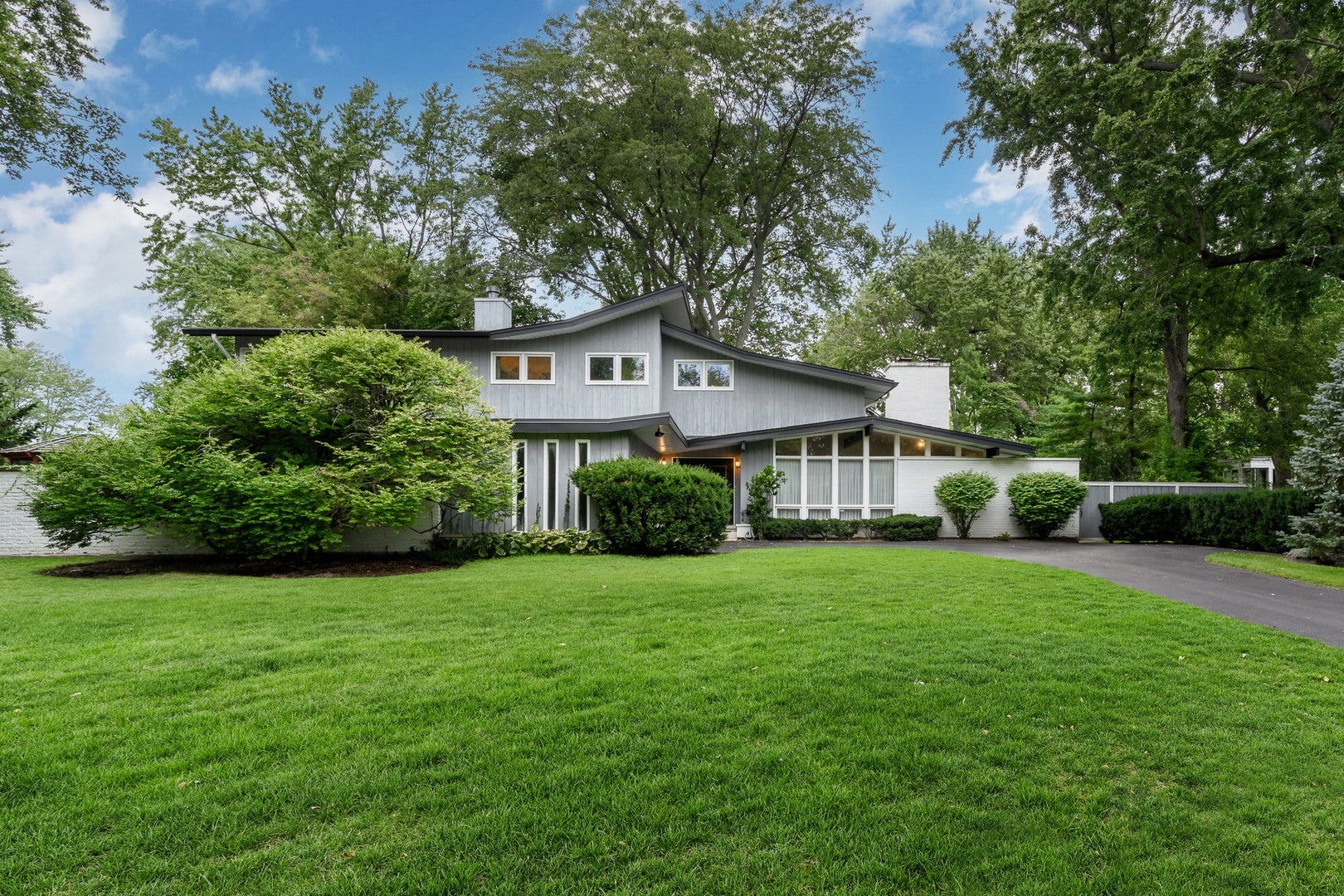 695 Ivy Lane, Glencoe, IL 60022 695 Ivy Lane, Glencoe, IL 60022