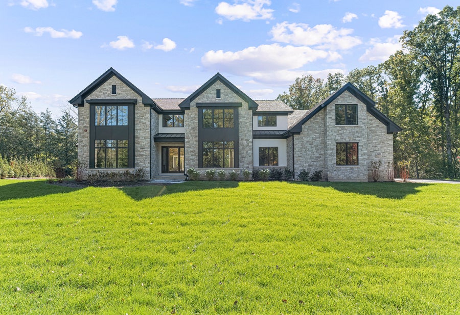 Property photo for 1959 Windridge Drive, Lake Forest, IL
