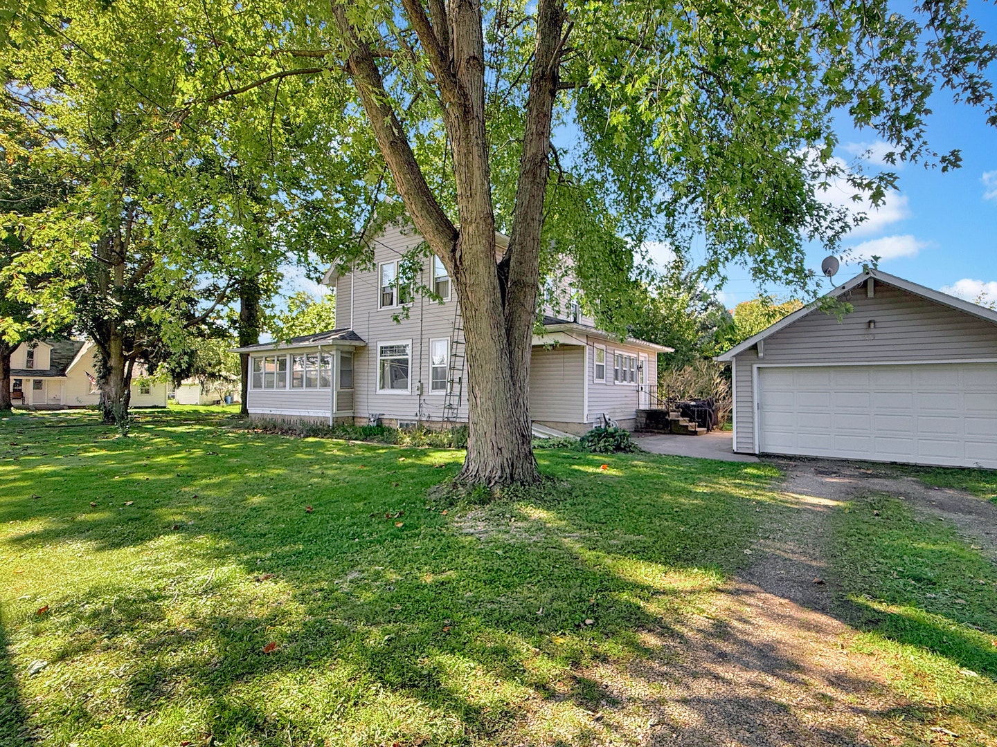 223 E Franklin Street, Franklin Grove, IL 61031 223 E Franklin Street, Franklin Grove, IL 61031