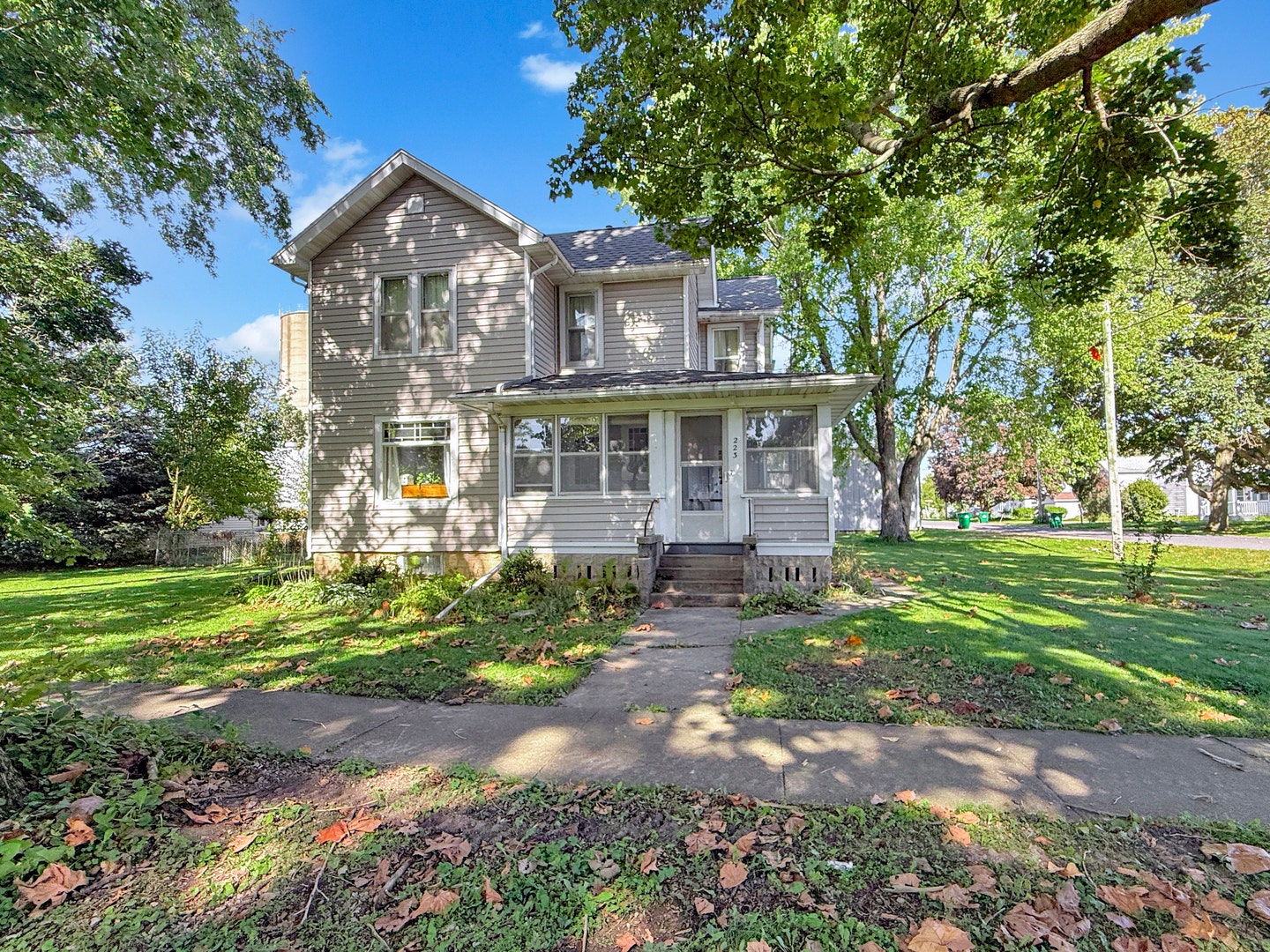 223 E Franklin Street, Franklin Grove, IL 61031 223 E Franklin Street, Franklin Grove, IL 61031
