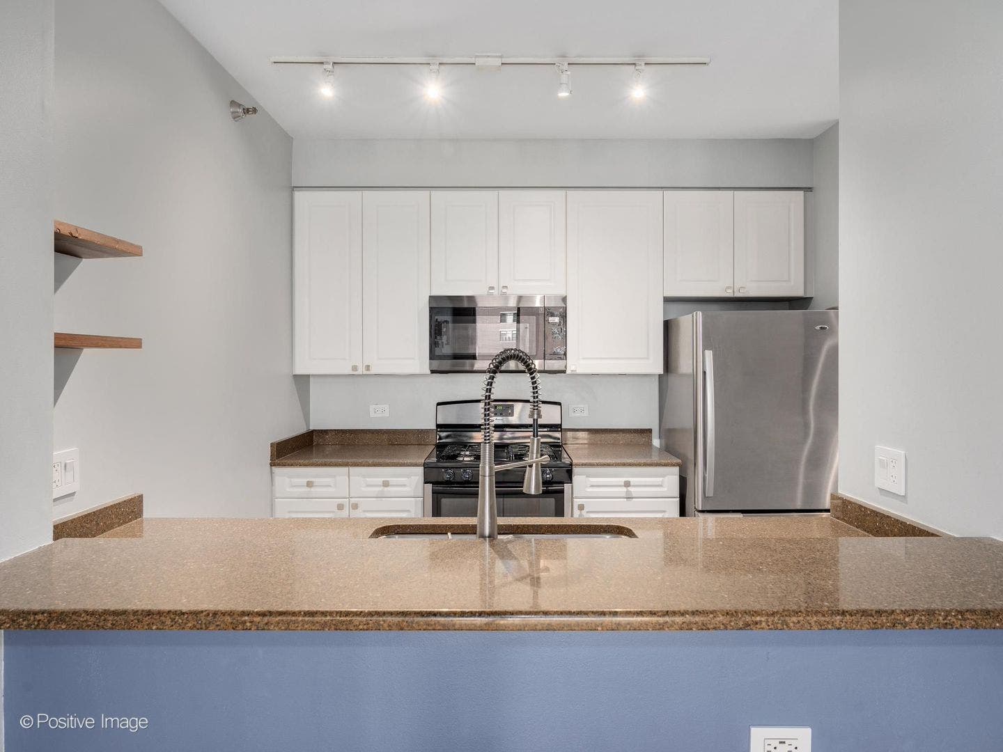 330 N Jefferson Street, #402, Chicago, IL 60661