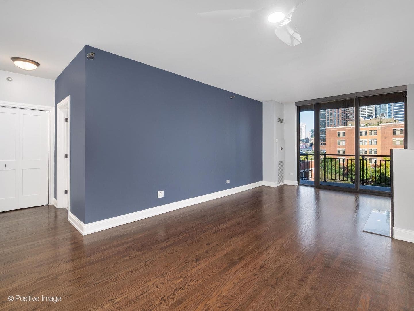 330 N Jefferson Street, #402, Chicago, IL 60661