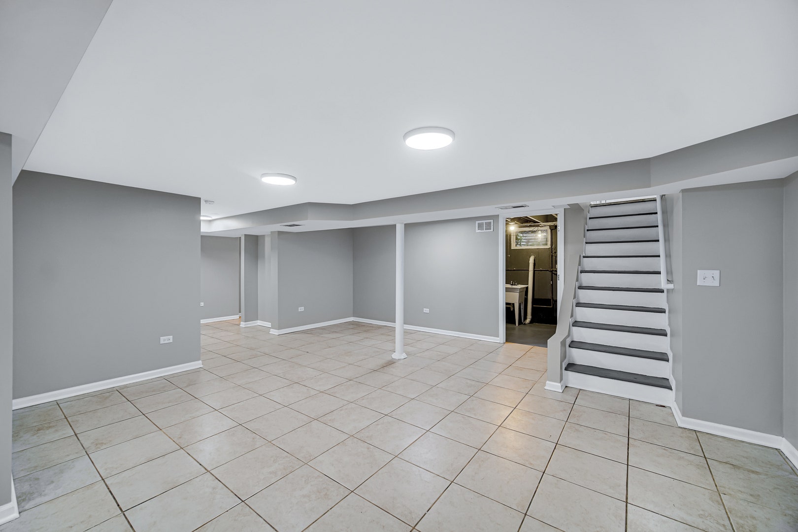 1007 Cedar Avenue, Elgin, IL 60120 1007 Cedar Avenue, Elgin, IL 60120