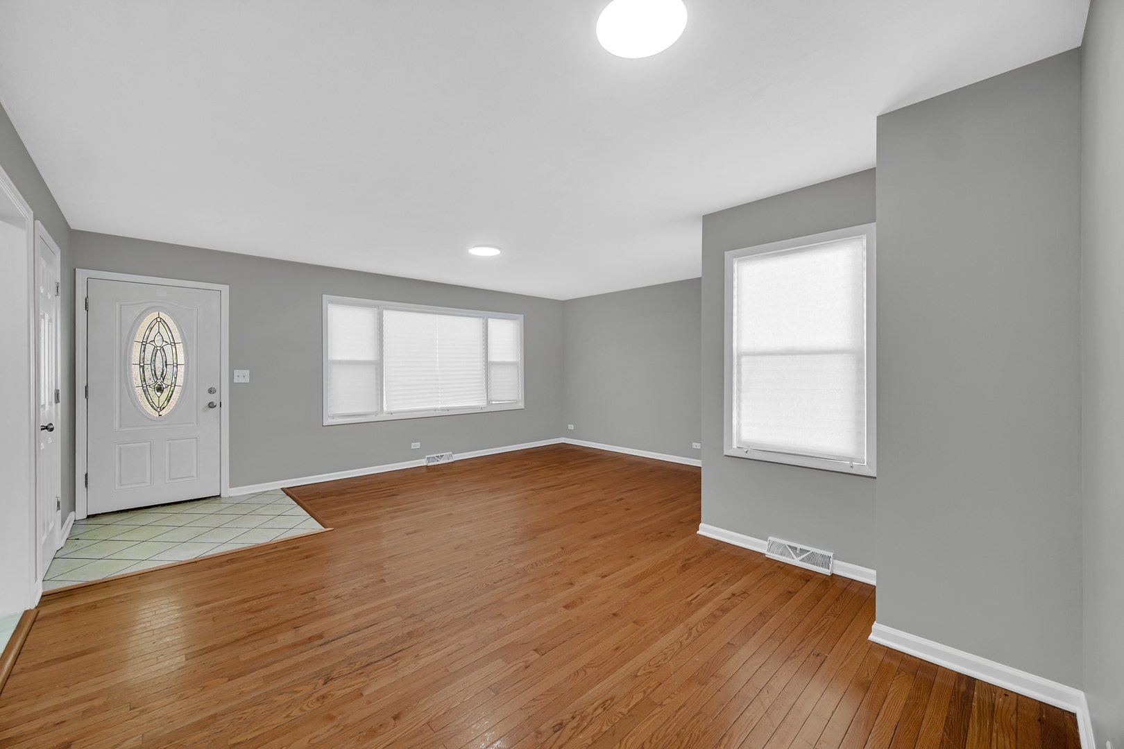 1007 Cedar Avenue, Elgin, IL 60120 1007 Cedar Avenue, Elgin, IL 60120
