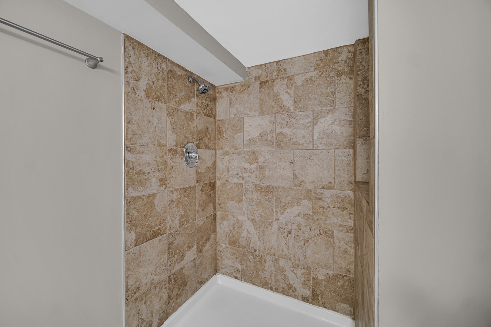 1007 Cedar Avenue, Elgin, IL 60120 1007 Cedar Avenue, Elgin, IL 60120