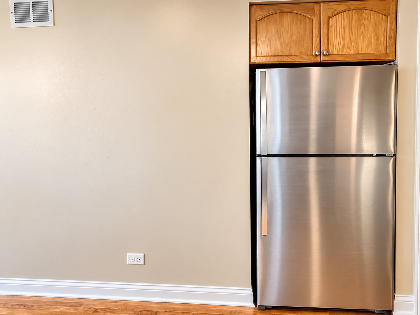 7838 Garden Lane, #1, Justice, IL 60458 7838 Garden Lane, #1, Justice, IL 60458