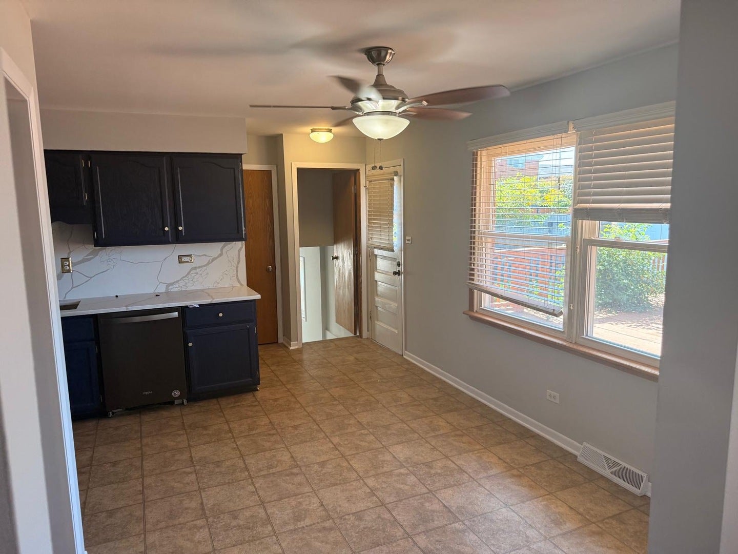 9336 Moody Avenue, Oak Lawn, IL 60453 9336 Moody Avenue, Oak Lawn, IL 60453