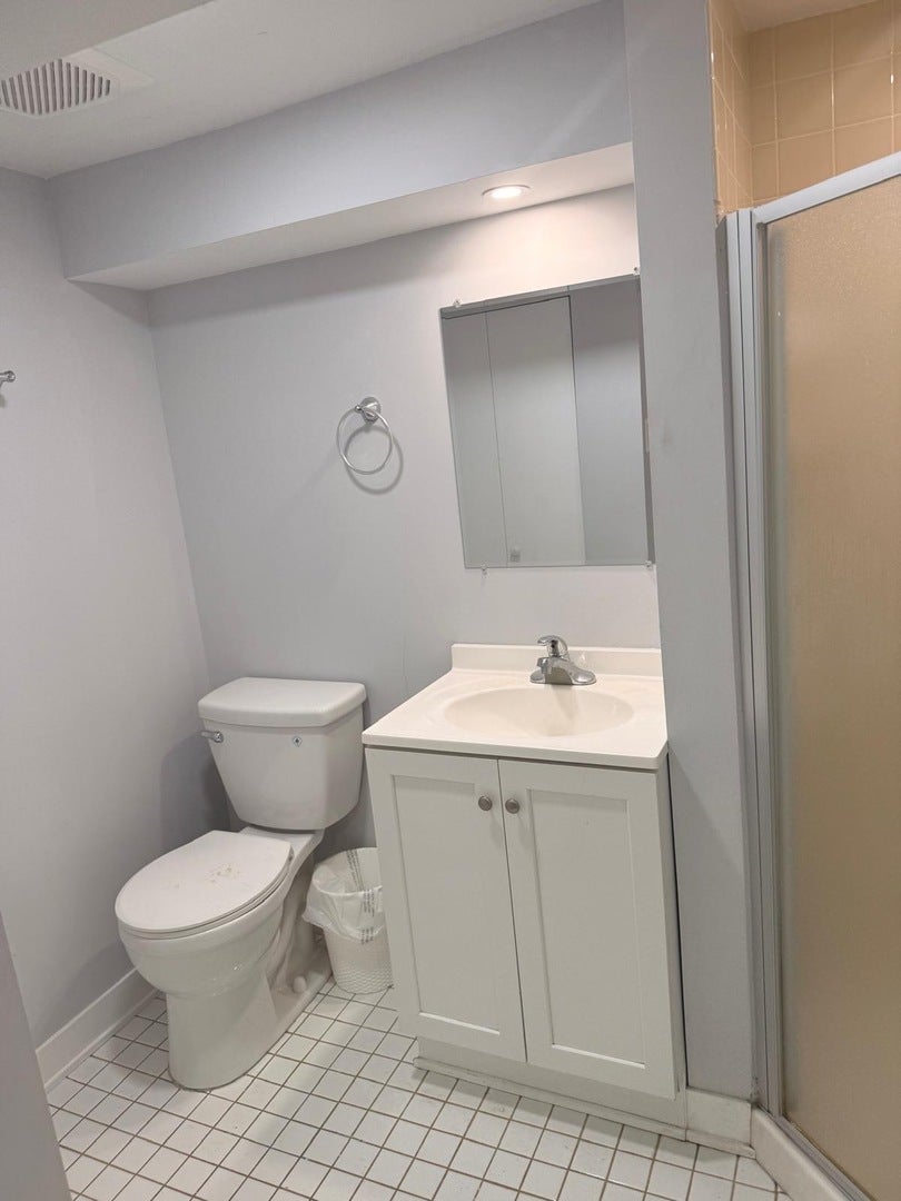 9336 Moody Avenue, Oak Lawn, IL 60453 9336 Moody Avenue, Oak Lawn, IL 60453