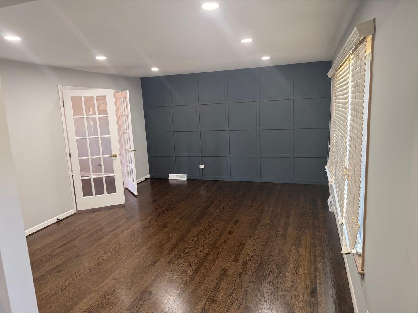 9336 Moody Avenue, Oak Lawn, IL 60453 9336 Moody Avenue, Oak Lawn, IL 60453