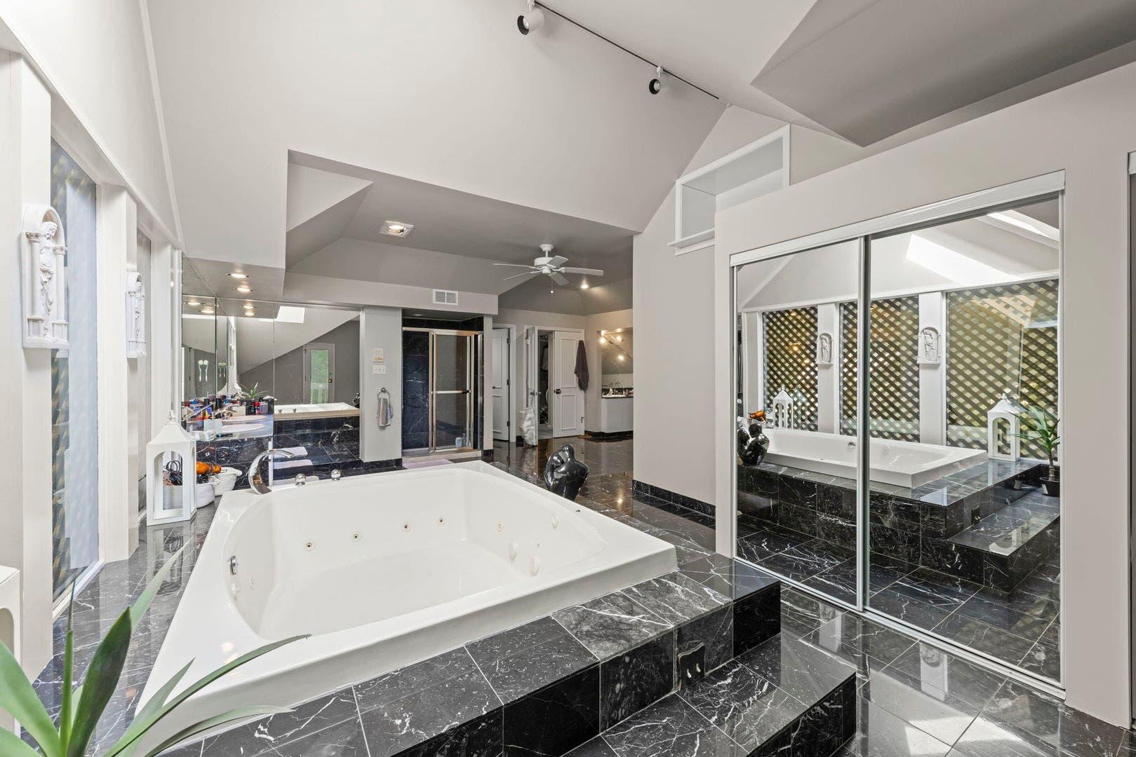 23W735 Hobson Road, Naperville, IL 60540