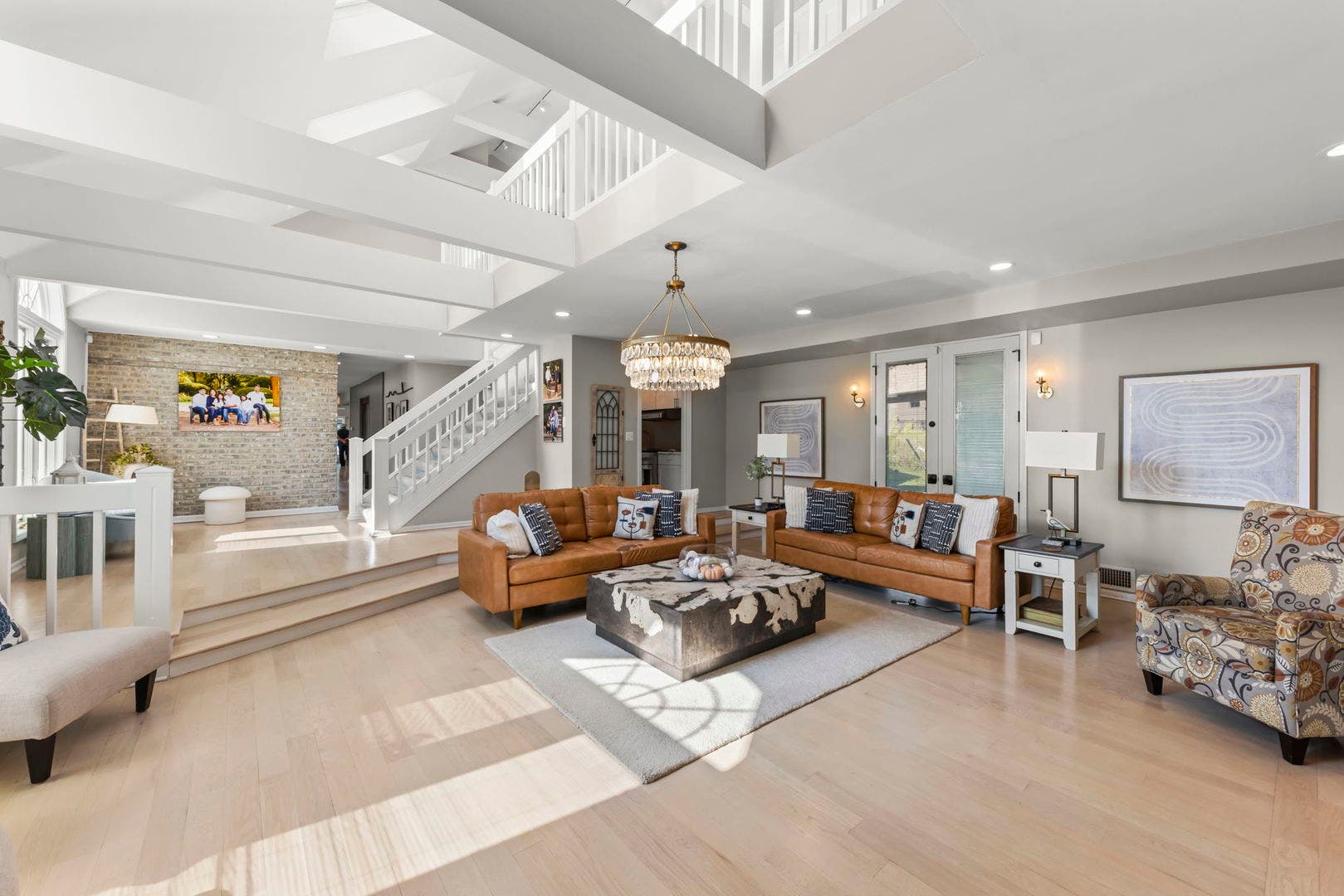 23W735 Hobson Road, Naperville, IL 60540