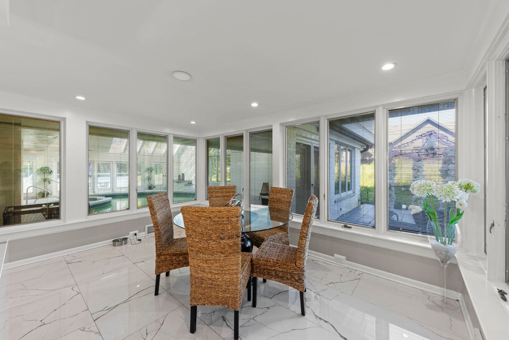 23W735 Hobson Road, Naperville, IL 60540