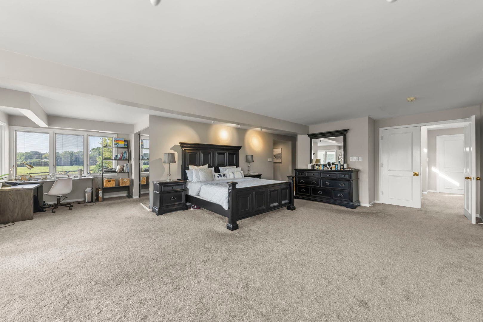 23W735 Hobson Road, Naperville, IL 60540