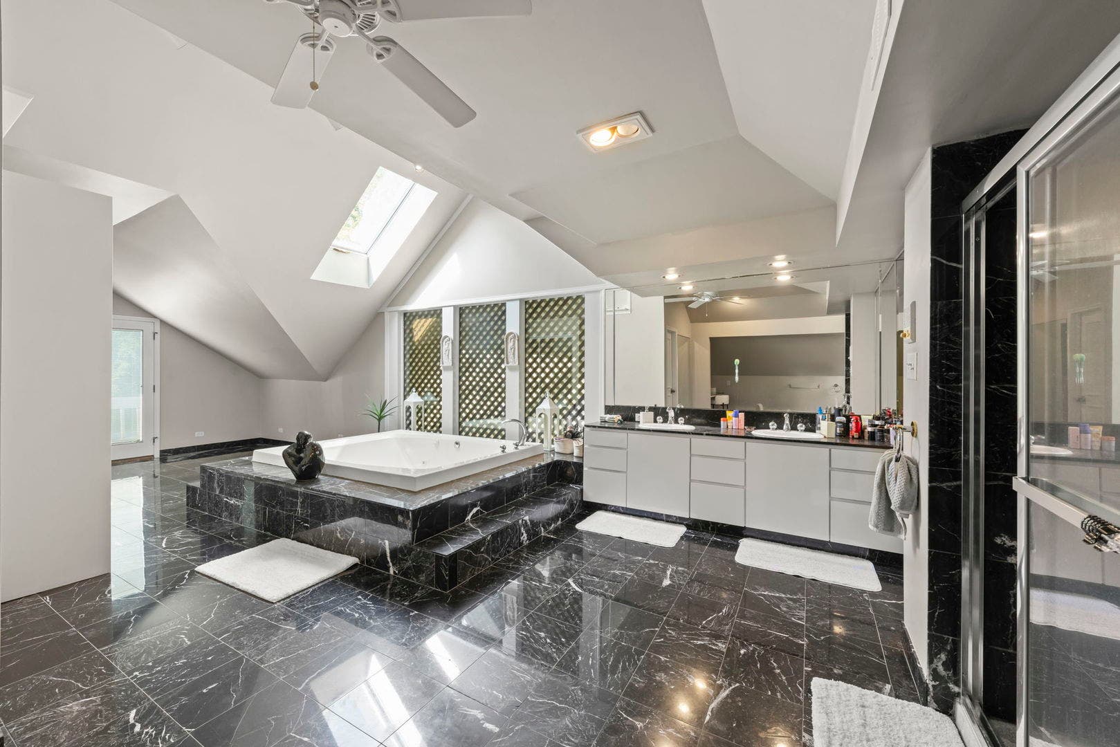 23W735 Hobson Road, Naperville, IL 60540