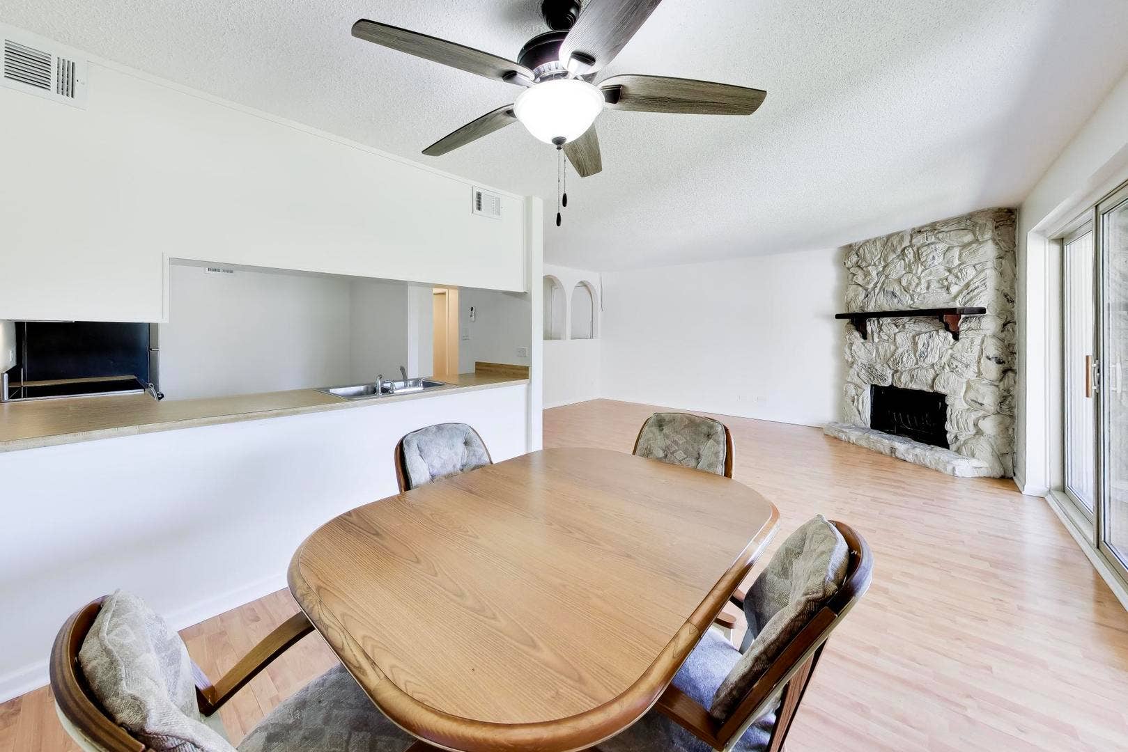 15801 Orlan Brook Drive, #53, Orland Park, IL 60462