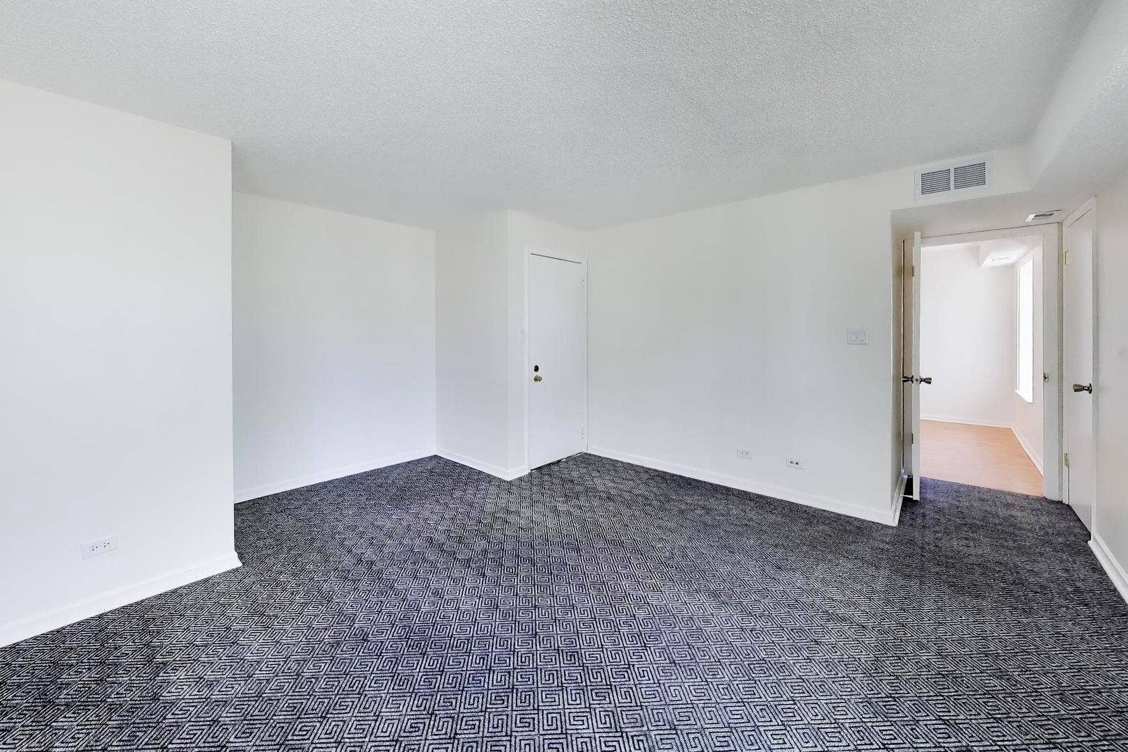 15801 Orlan Brook Drive, #53, Orland Park, IL 60462