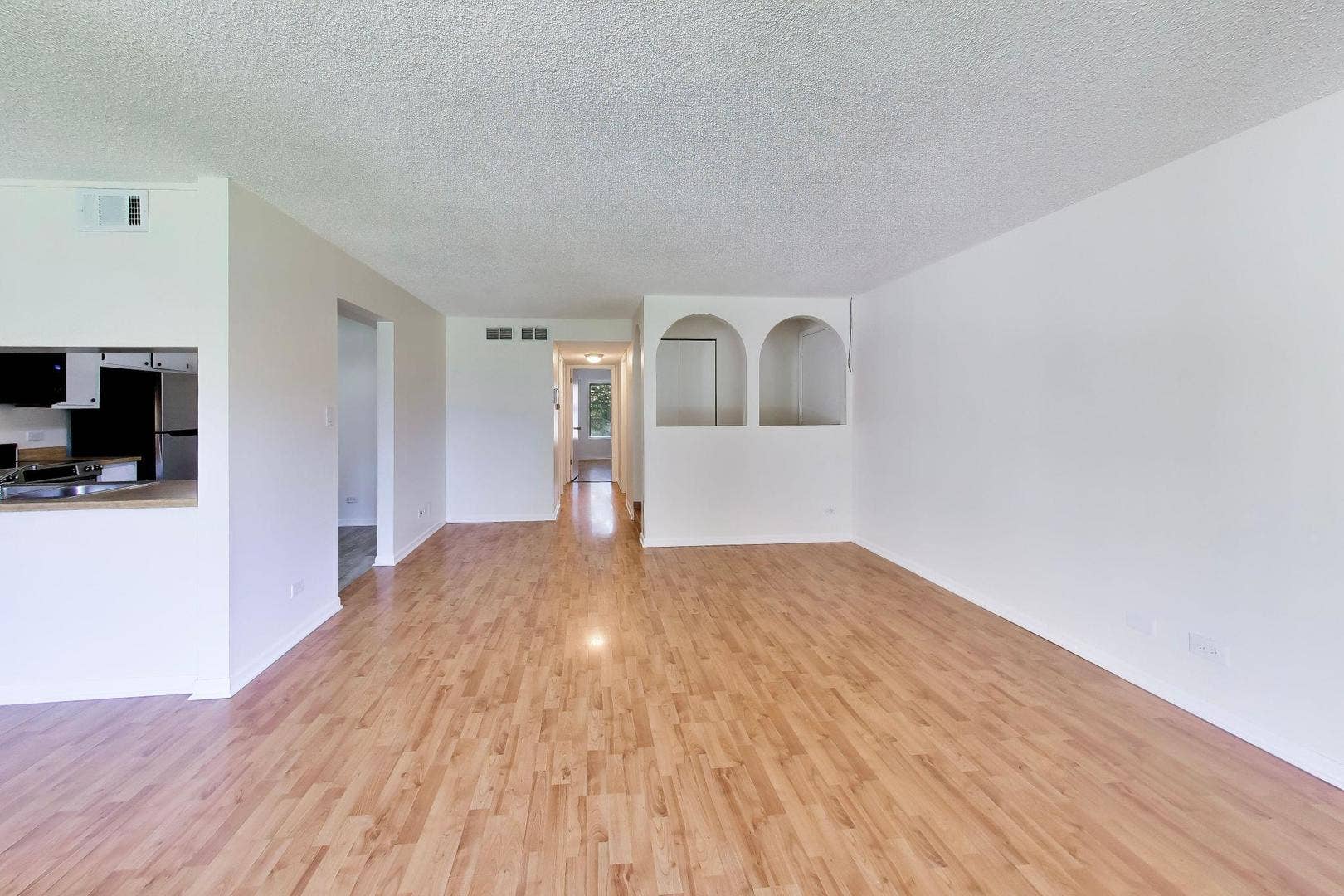 15801 Orlan Brook Drive, #53, Orland Park, IL 60462