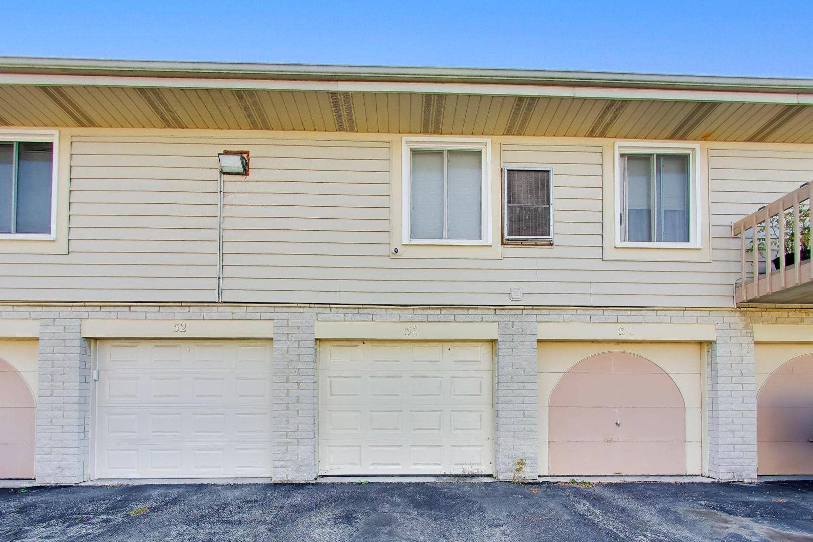 15801 Orlan Brook Drive, #53, Orland Park, IL 60462