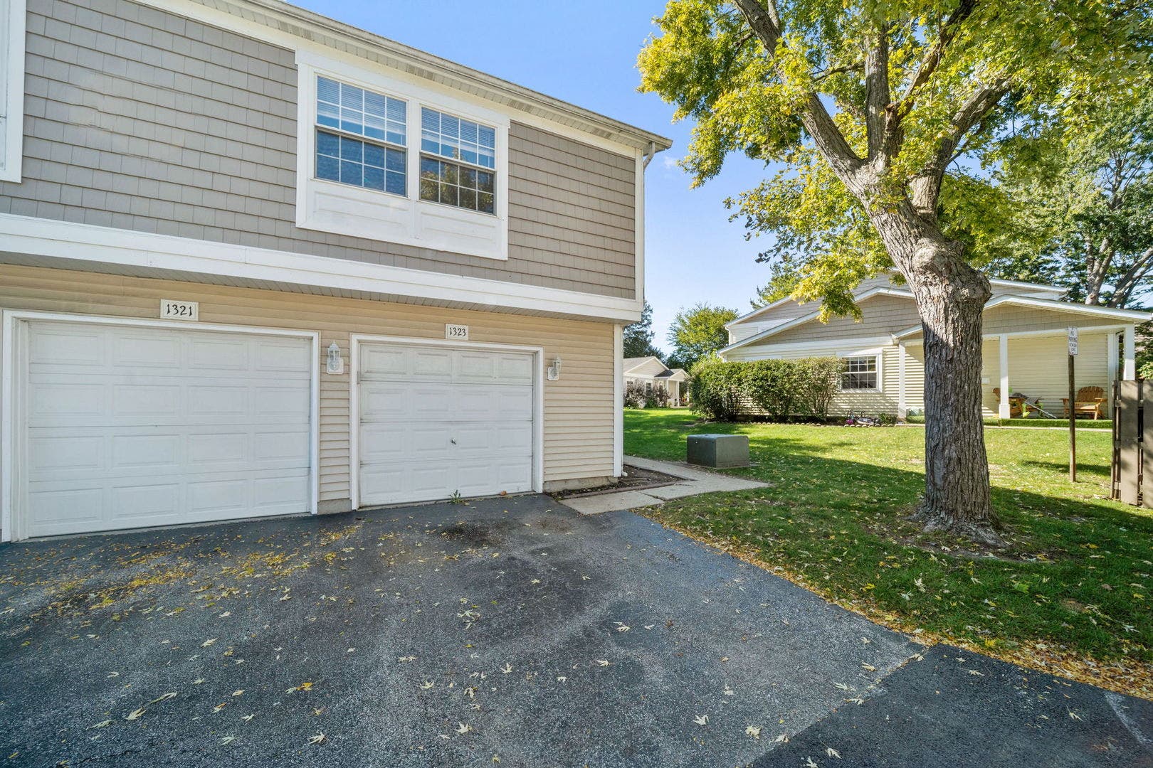 1323 Braver Court, #1323, Wheeling, IL 60090 1323 Braver Court, #1323, Wheeling, IL 60090
