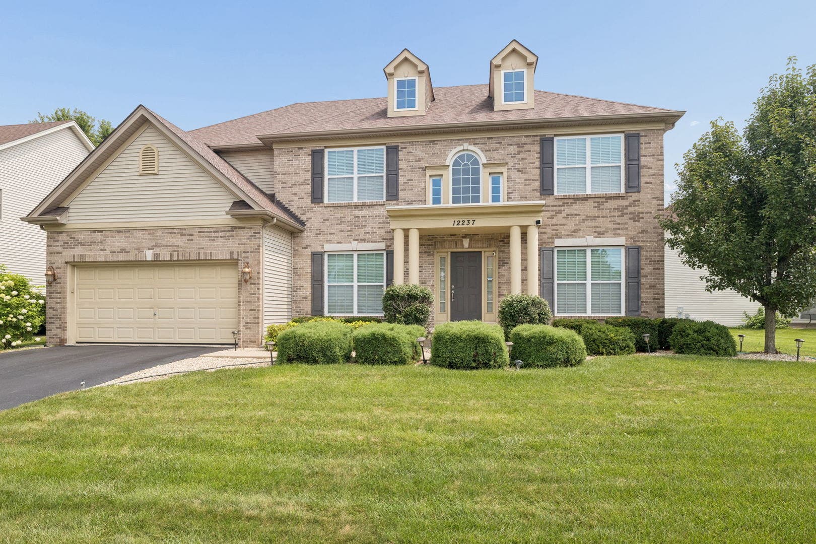 12237 Winterberry Lane, Plainfield, IL 60585
