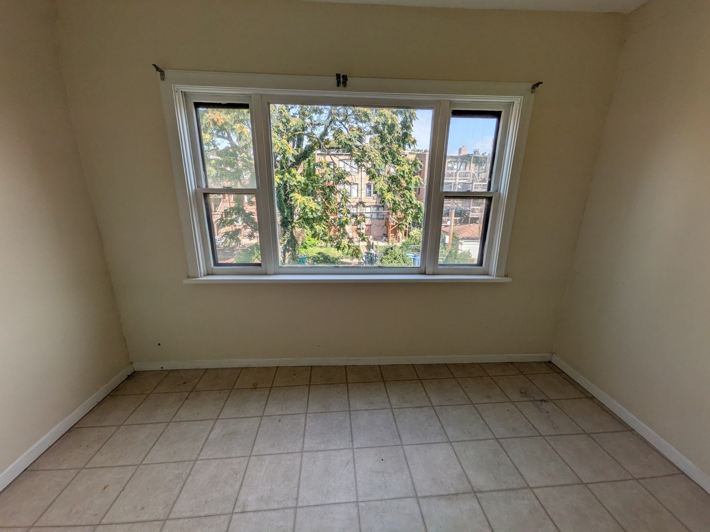 644 E 51st Street, #2W, Chicago, IL 60615 644 E 51st Street, #2W, Chicago, IL 60615