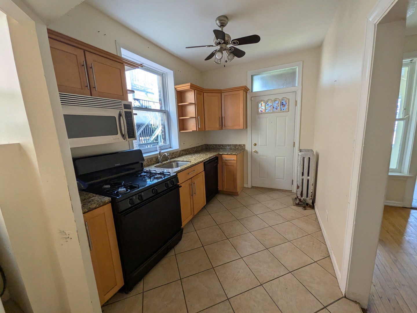 644 E 51st Street, #2W, Chicago, IL 60615 644 E 51st Street, #2W, Chicago, IL 60615